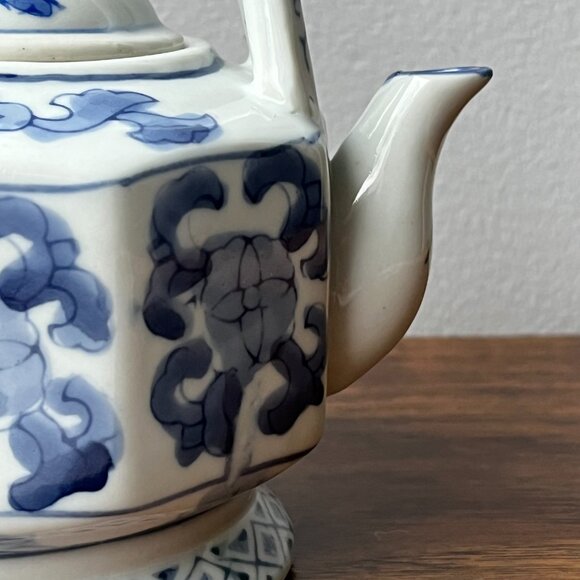 Small Chinese Teapot Blue & White Porcelain Hand Painted Marking Hieroglyphs - Picture 6 of 15